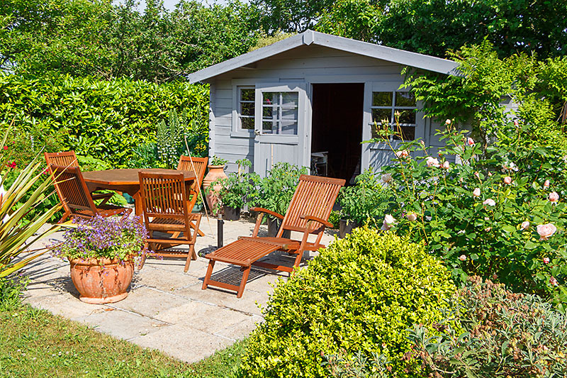 Construire une cabane de jardin : ce qu'il faut savoir