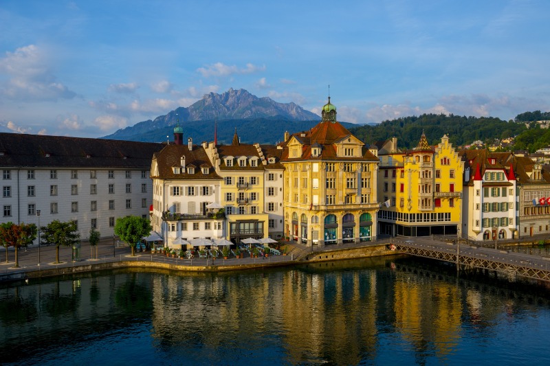 Les villes les plus prisées pour l’immobilier de luxe en Suisse
